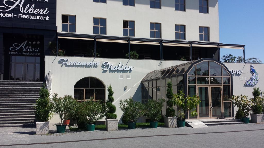 Albert Hotel Ploieşti Dış mekan fotoğraf
